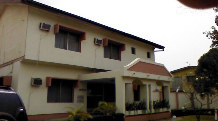 Thelphin Hotels And Suites