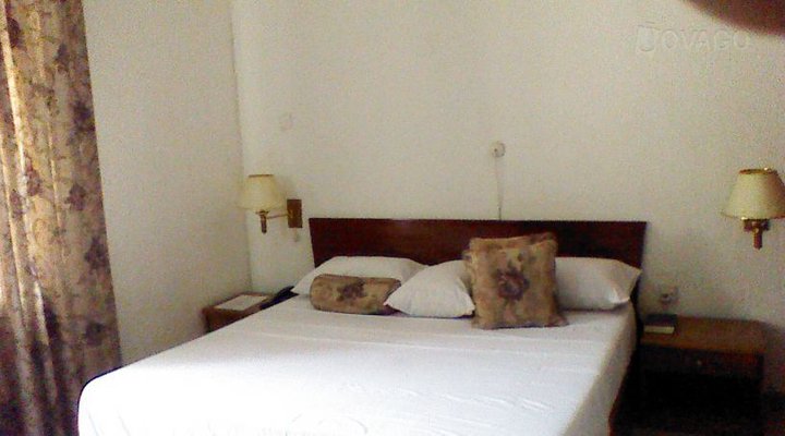 Thelphin Hotels And Suites
