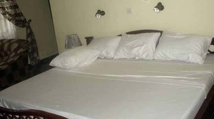 Ladalob Royal Suites