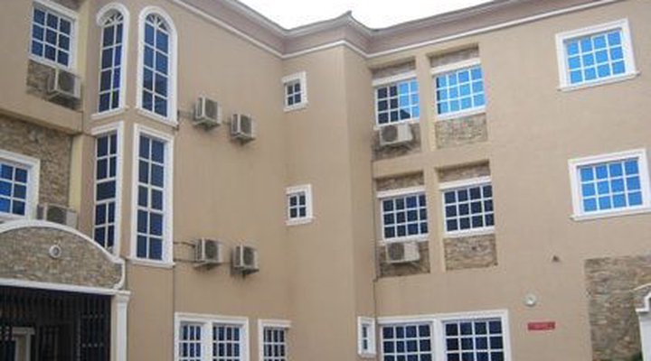 Ladalob Royal Suites