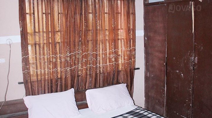 Aso Rock Bed and Breakfast