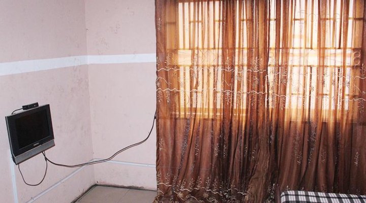 Aso Rock Bed and Breakfast