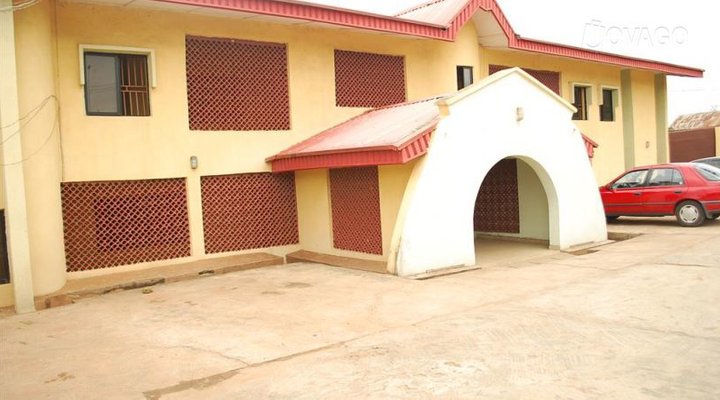 Ifelodun Global Hotel
