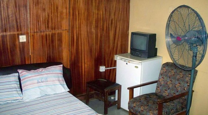 Kay Calax Hotel
