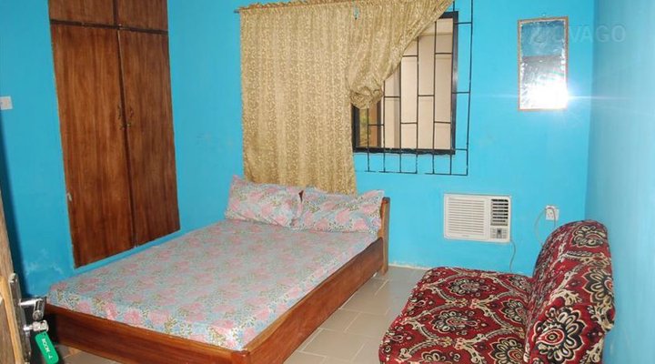 Liz-Vic Hotel