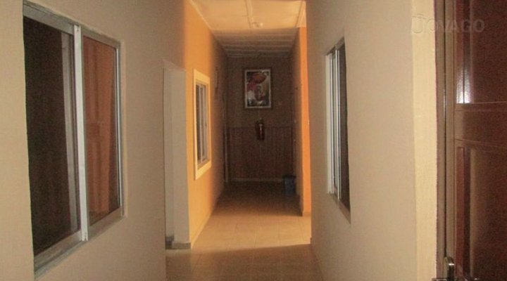 Larema International Hotel & Suites