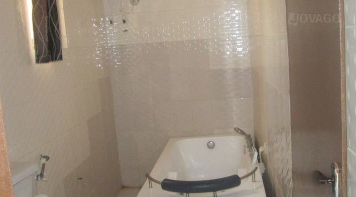 Larema International Hotel & Suites