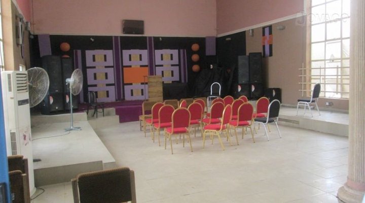 Larema International Hotel & Suites