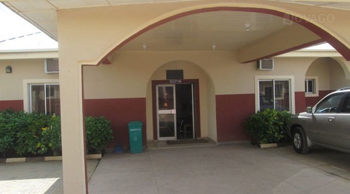 Larema International Hotel & Suites