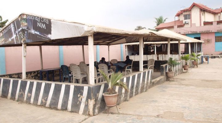 Golden Fish Hotels and Garden (Ojodu)