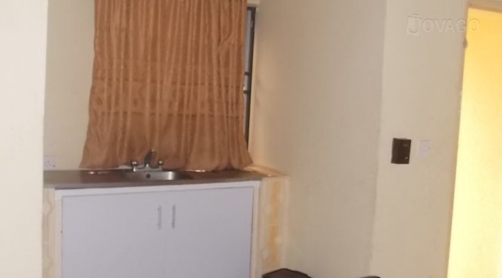 Crest Guest House (Annex)