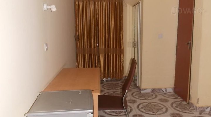 Crest Guest House (Annex)