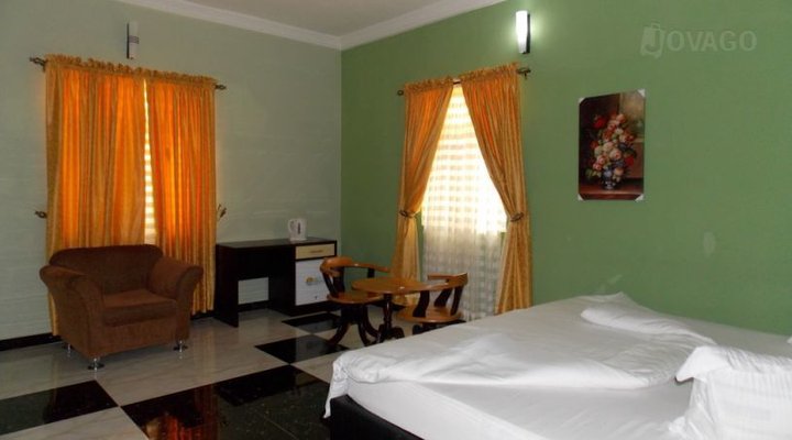 Cathy's Suite
