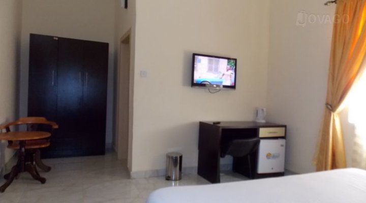 Cathy's Suite