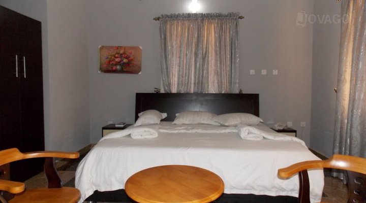 Cathy's Suite