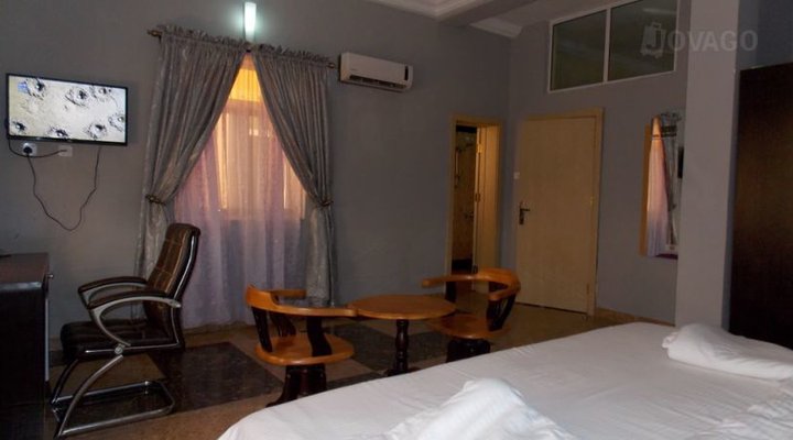 Cathy's Suite