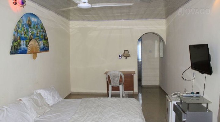 Normal Suites Hotel and Gardens