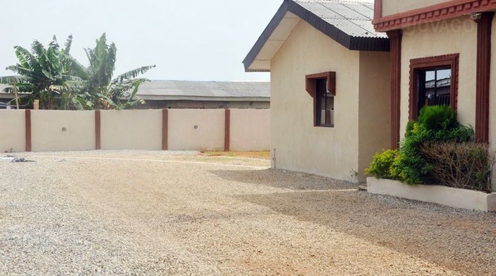 Majaland Hotel And Suites