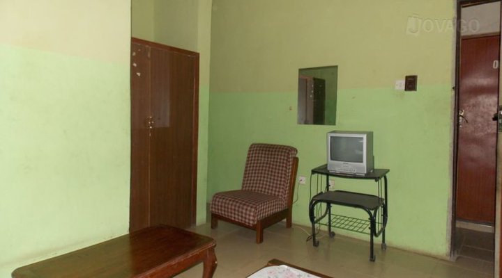 Isreal Hotels And Suites