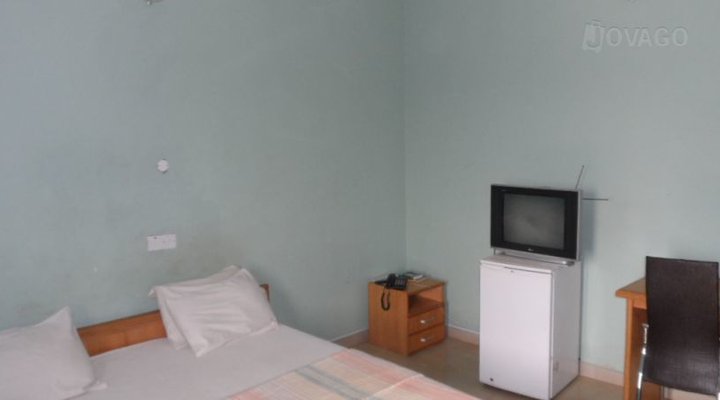 Hyton Hotels Limited