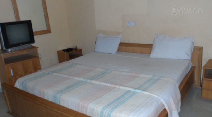 Hyton Hotels Limited