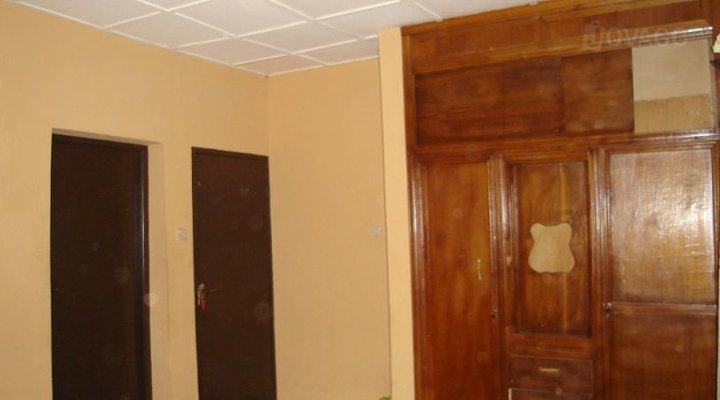 Mork-Akins Hotel and Suites