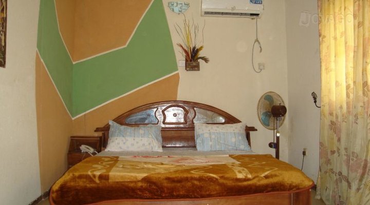 Mork-Akins Hotel and Suites