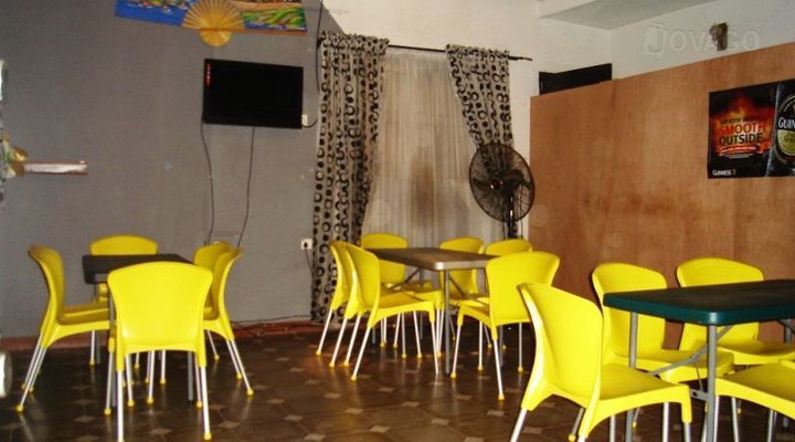 Mork-Akins Hotel and Suites