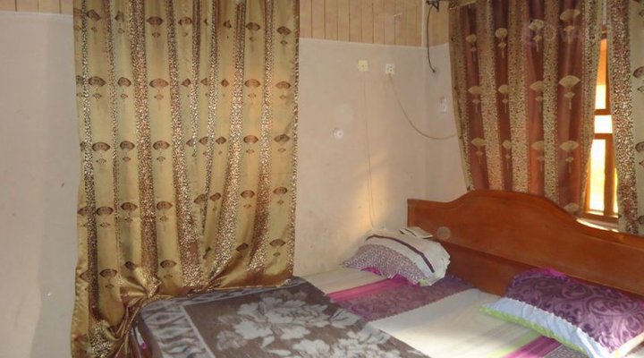 D Travellers Guest Inn 2