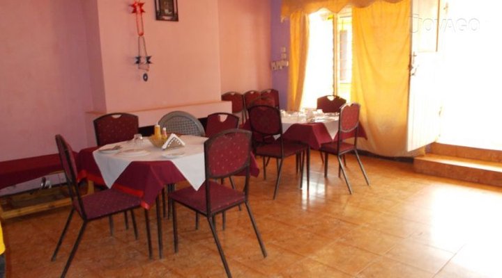 Red Chilli Lodge & Restaurant