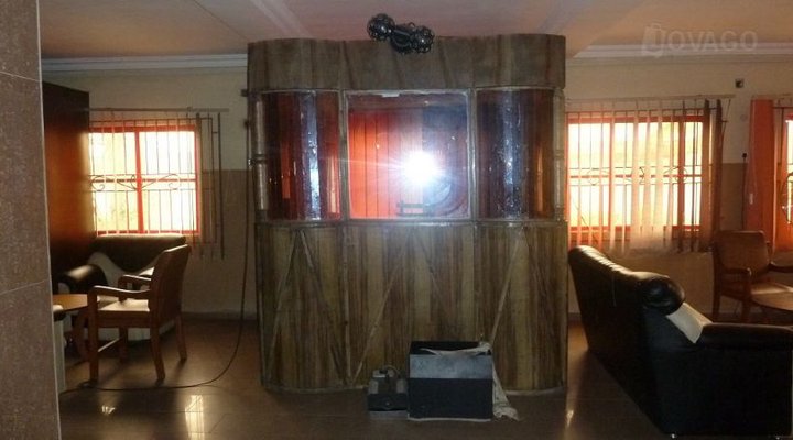 Tives Hotel And Suites