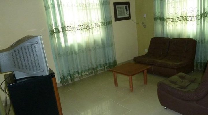 Habitat Suites and Hotel