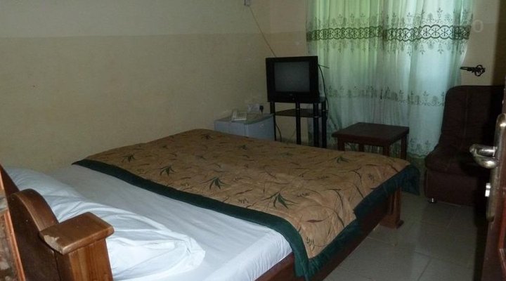 Habitat Suites and Hotel