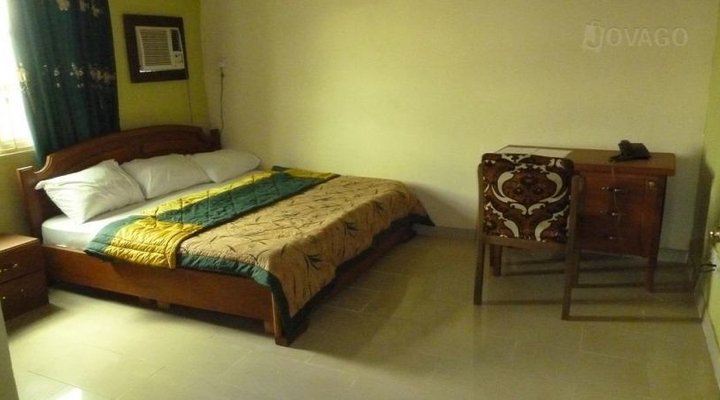 Habitat Suites and Hotel