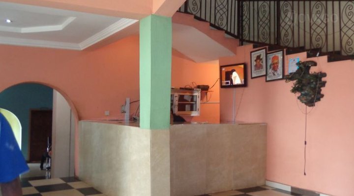 New Edge International Hotel And Suites