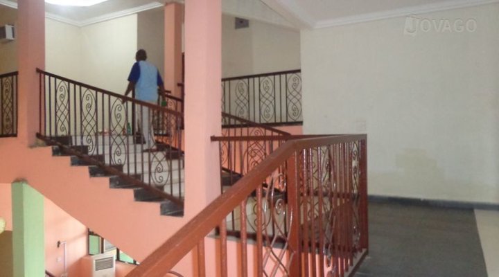 New Edge International Hotel And Suites