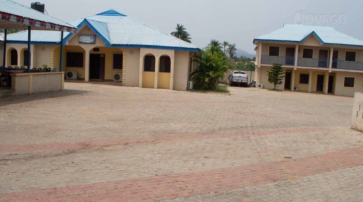 AlexGrace Hotel