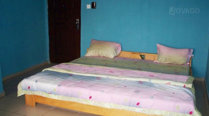 AlexGrace Hotel