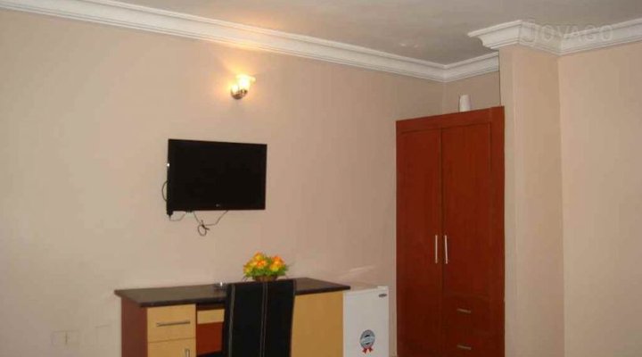 Nirvana Hotel and Suites