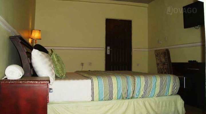 Nirvana Hotel and Suites