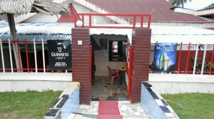 Tombai Guest House