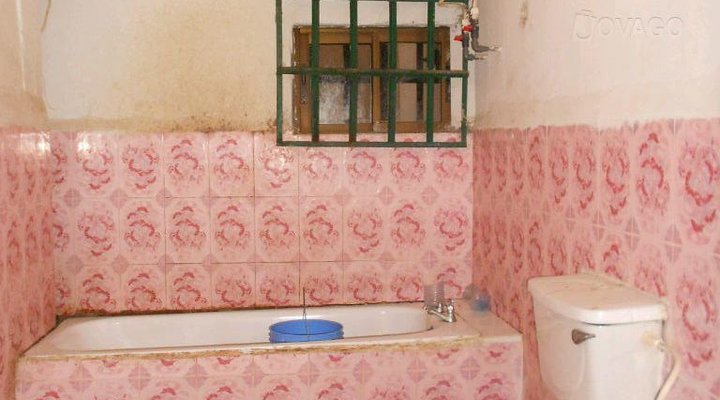 Tombai Guest House