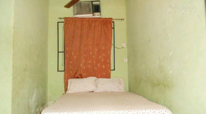 Tombai Guest House