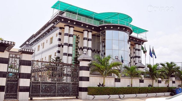 Royal View Hotel and Suites
