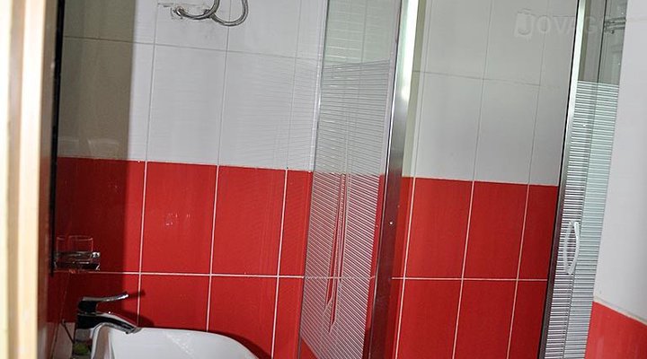 Royal View Hotel and Suites