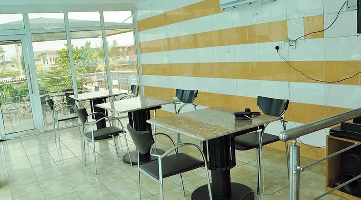 Royal View Hotel and Suites
