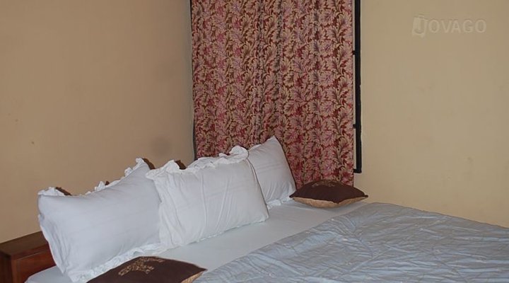 Angellyne Guest House Annex