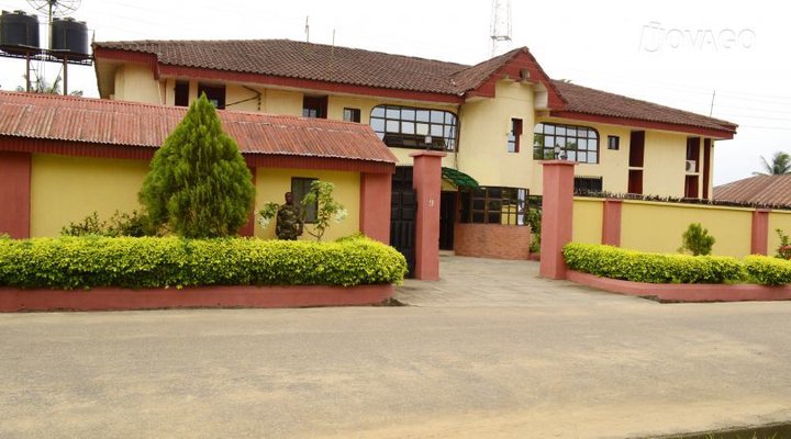 Angellyne Guest House Annex
