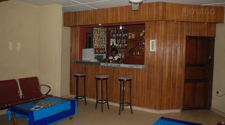 Angellyne Guest House Annex