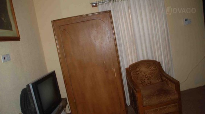 Gimbiya Suites